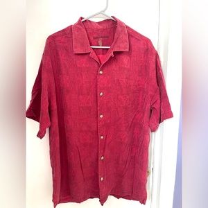 Tommy Bahama 100% Silk Men’s Maroon all over floral print Hawaiian Shirt
